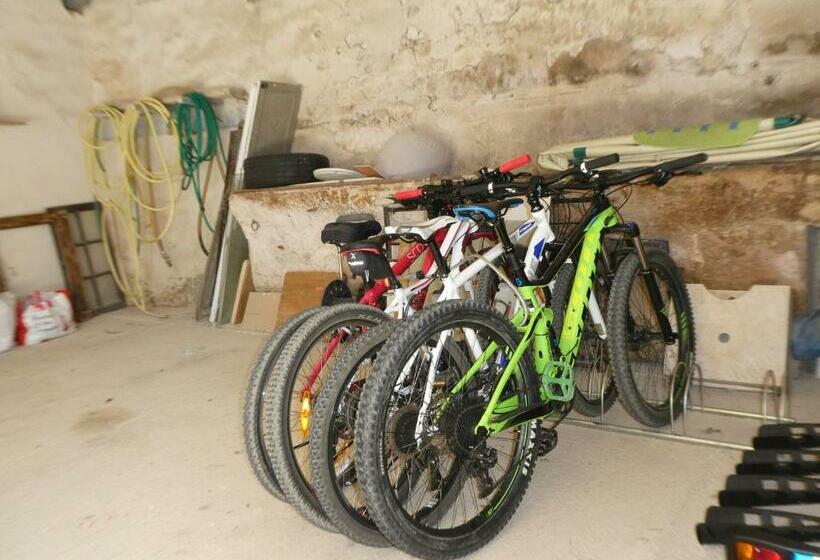 مبيت وإفطار Clos Du Magnolia