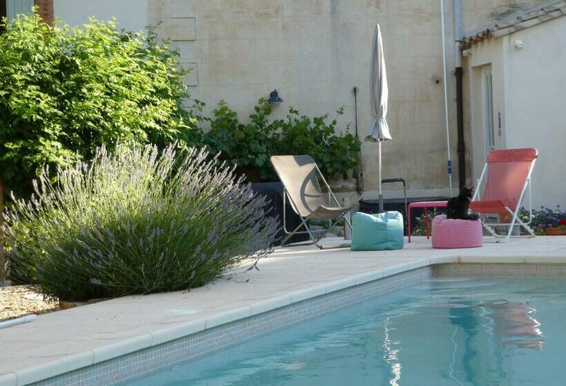 مبيت وإفطار Clos Du Magnolia