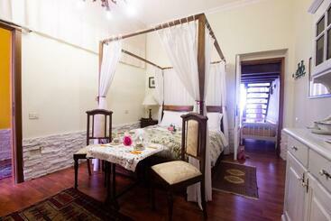 تختخواب و صبحانه La Posadina House A Cagliari Locazioni Turistiche Brevi