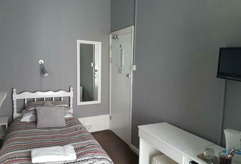 ベッドアンドブレックファースト Maon