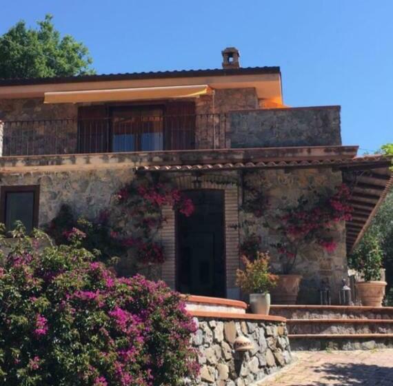 住宿加早餐  Villa Ludoniccò