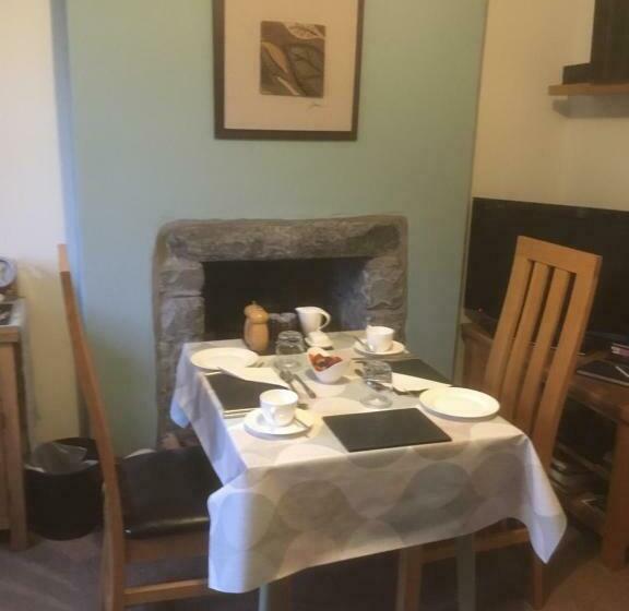 Garth Engan Private Self Contained B&b With Garden Area