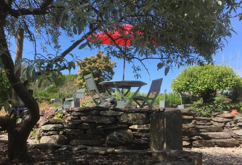 Garth Engan Private Self Contained B&b With Garden Area