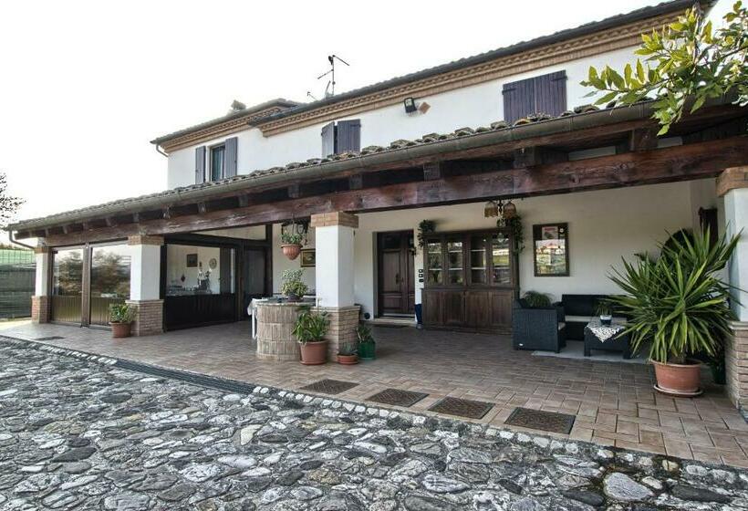 فندق Country Rooms & Suite La Quercia