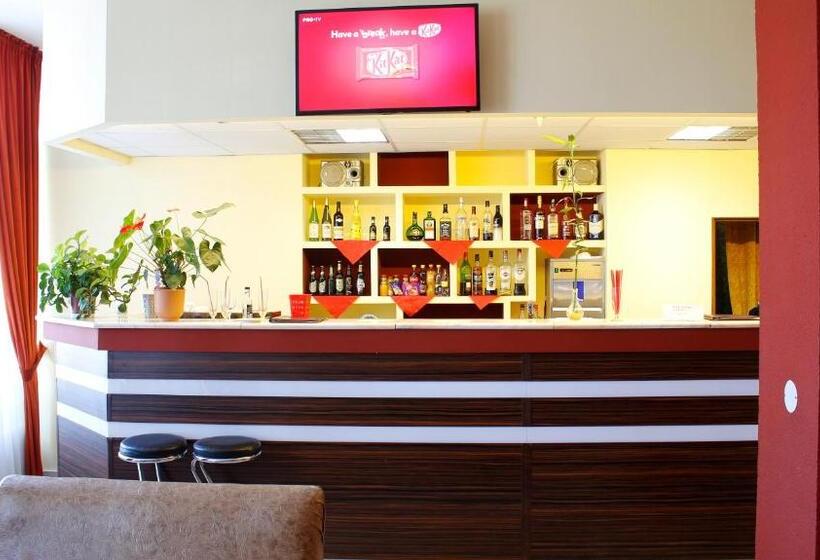 Отель Montana   Covasna