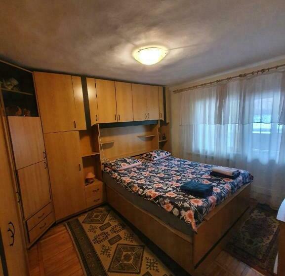 פנסיון Casa Caprioara