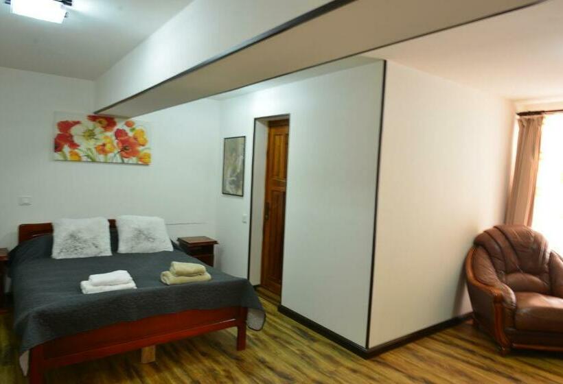 פנסיון Casa Caprioara