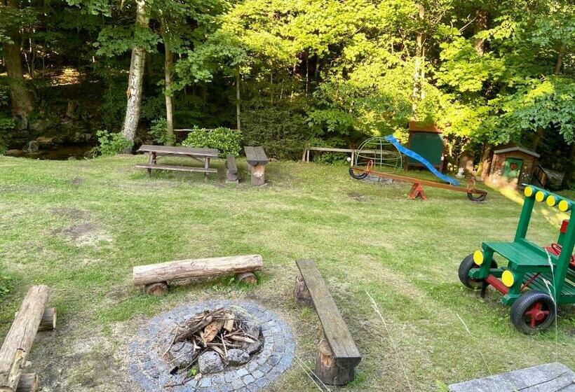 پانسیون Chalupa U Potoka