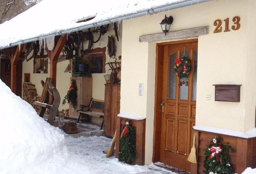 پانسیون Chalupa U Potoka