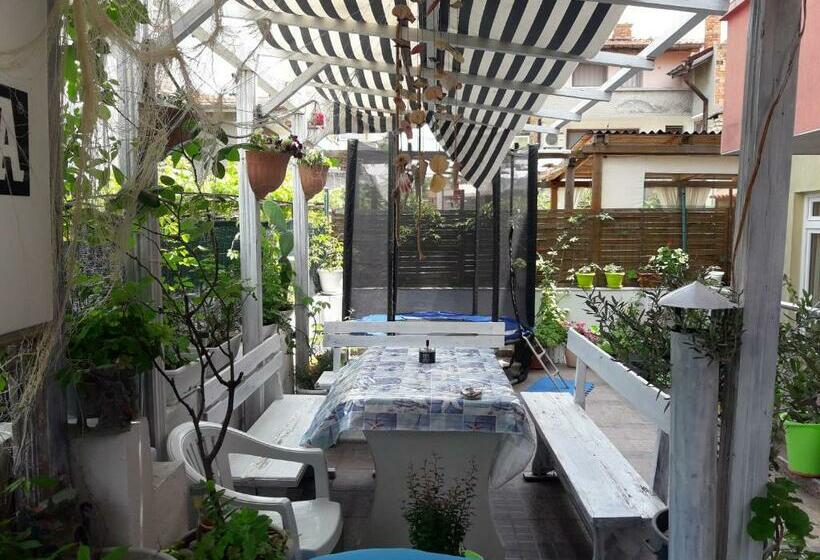 بنسيون Morska Zvezda Guest House