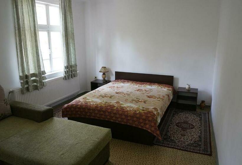 פנסיון Guest House Pepeliana