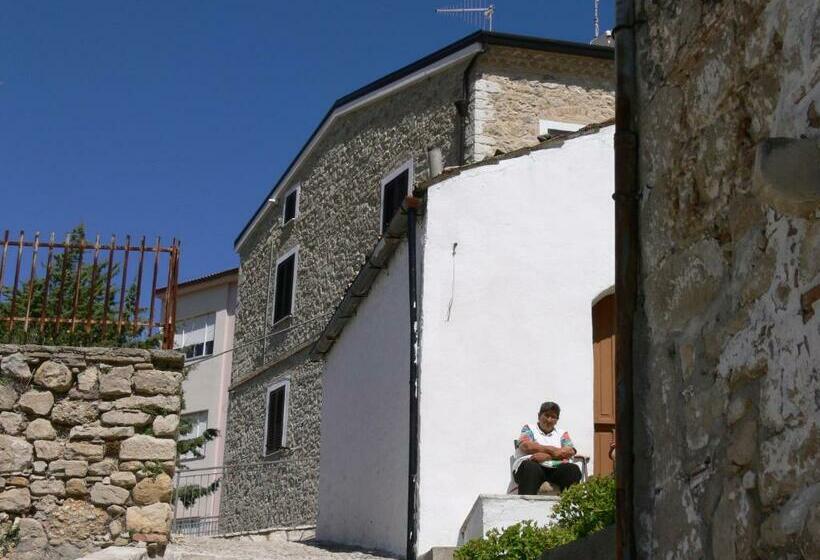 بنسيون Residenza Sulla Roccia