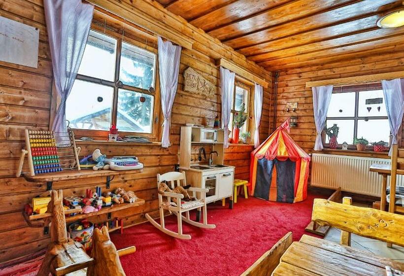 Пансион Ubytovanie Pod Horami S Reštauráciou Salaš žiar