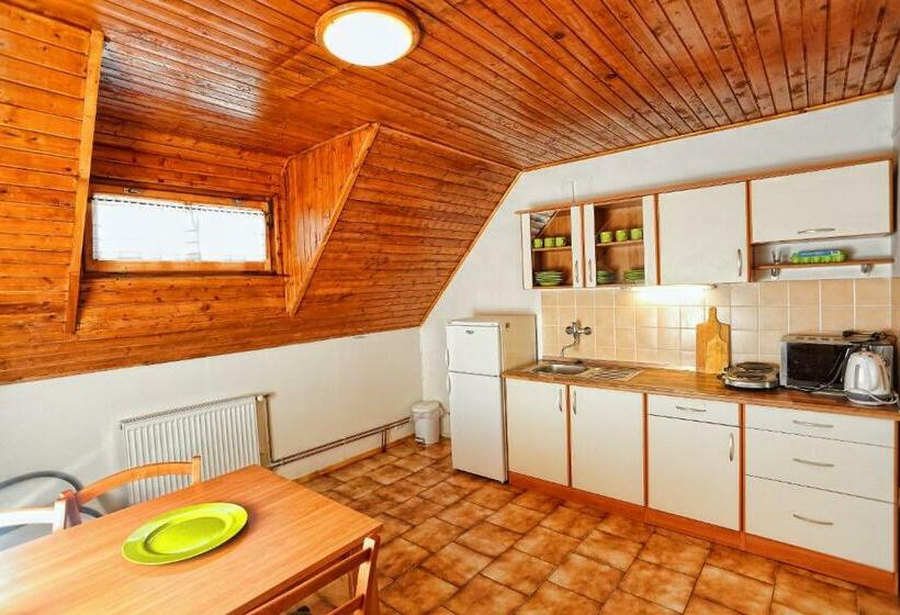 Пансион Ubytovanie Pod Horami S Reštauráciou Salaš žiar