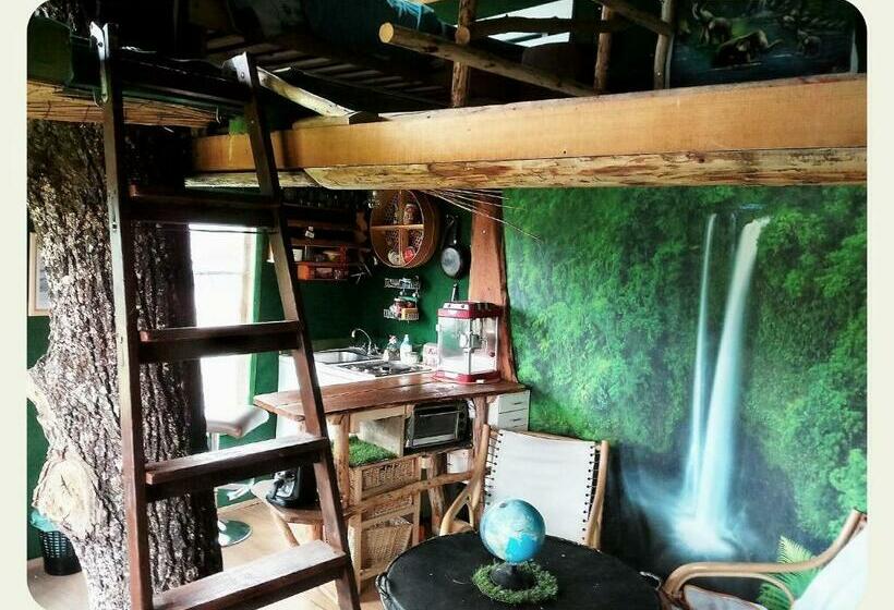 پانسیون Tree House Ramona & Fairytale Wooden House By Ljubljana