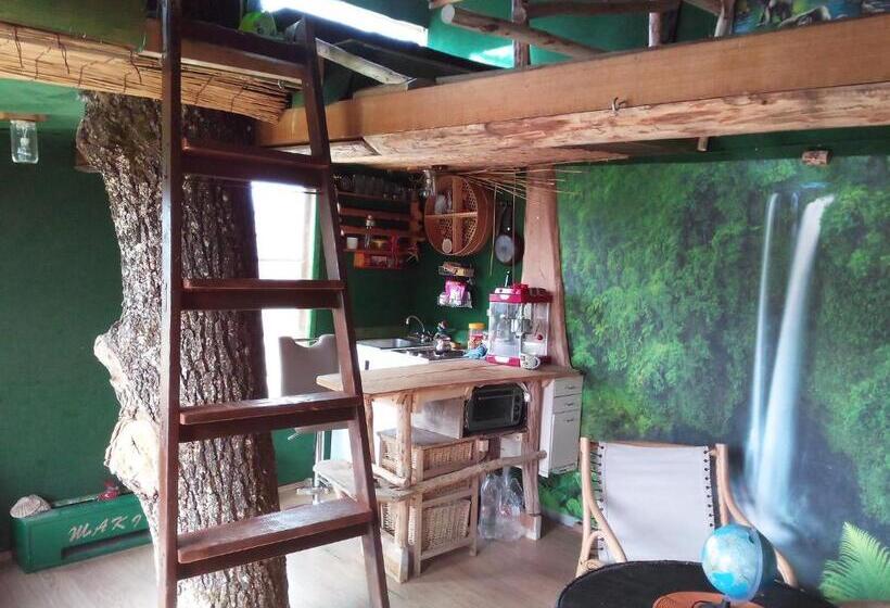 پانسیون Tree House Ramona & Fairytale Wooden House By Ljubljana