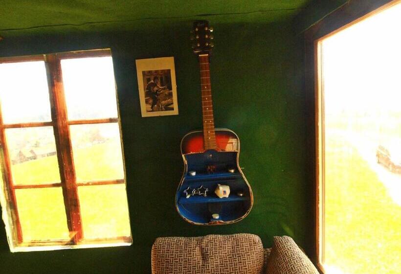 پانسیون Tree House Ramona & Fairytale Wooden House By Ljubljana