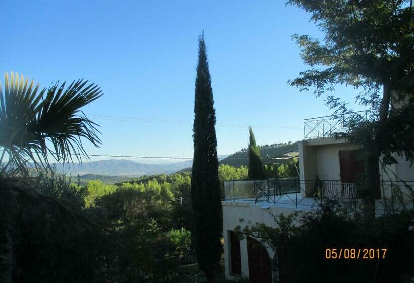 بنسيون Villa Boulou