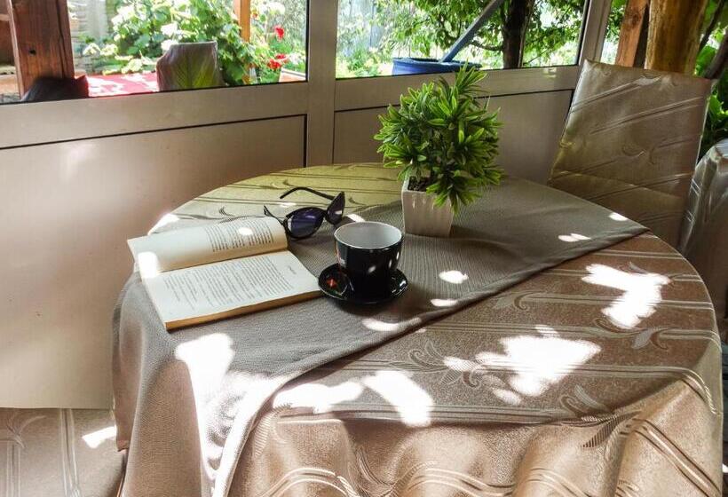 بنسيون Villa Rezos