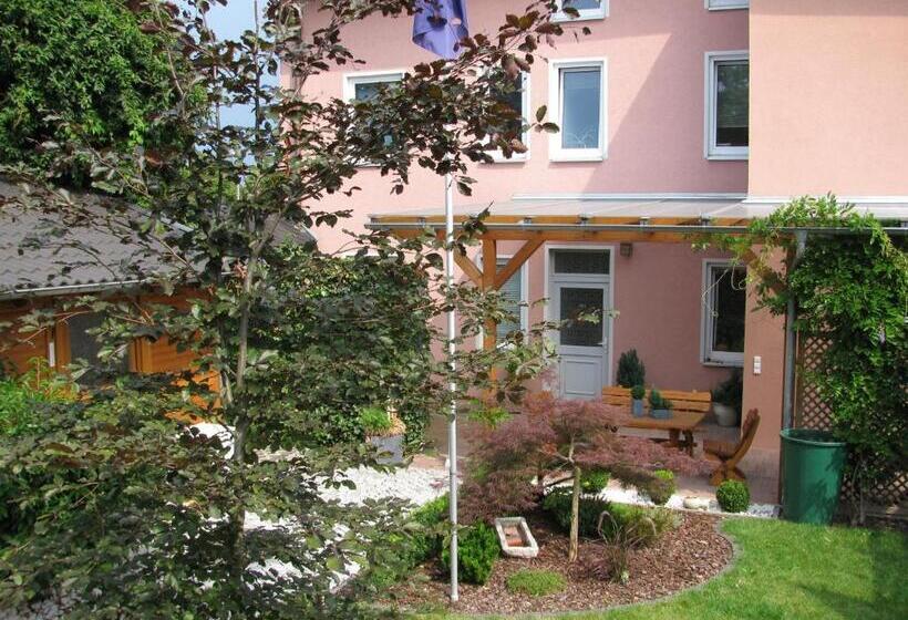 Pension Appartementhaus Central