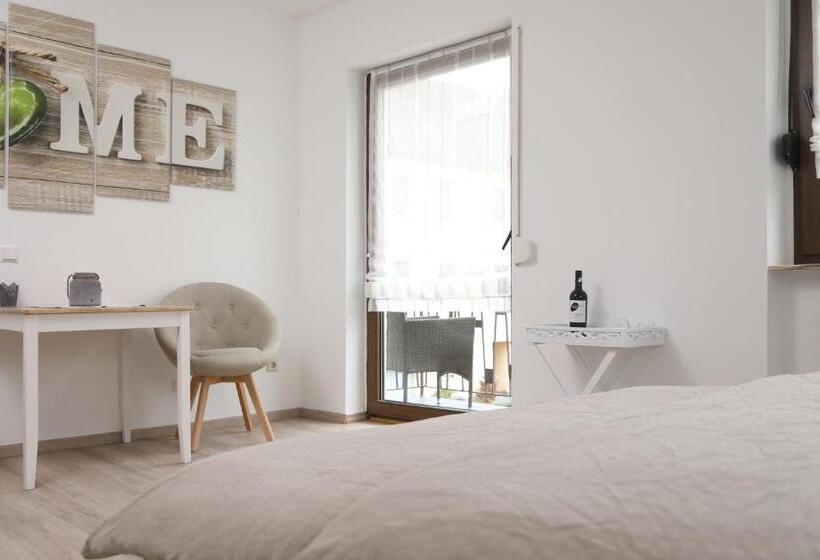 Pension Gästehaus La Mula