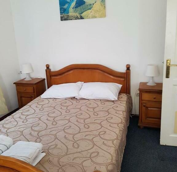 Pensiune Restaurant Arconi