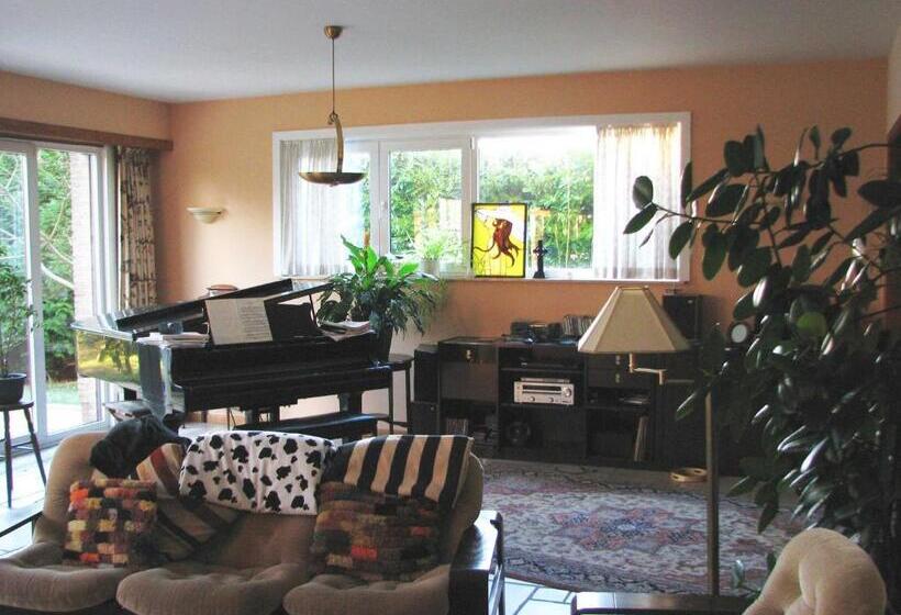 Prince D Orange Bed & Breakfast