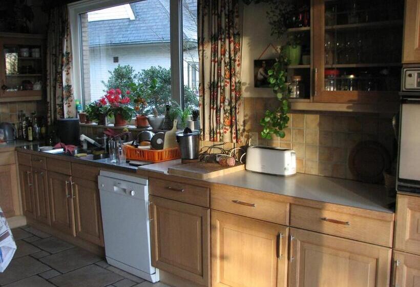 Prince D Orange Bed & Breakfast