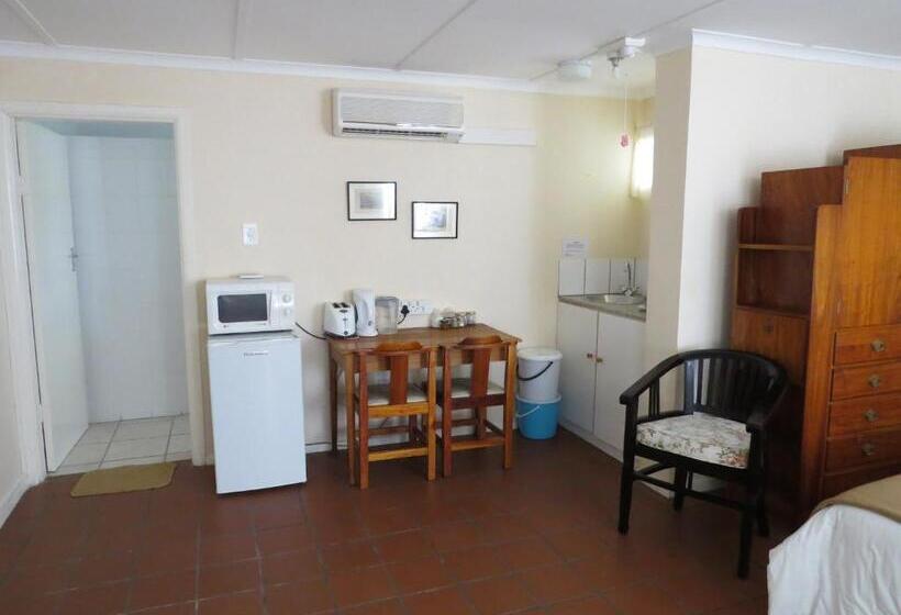 4 Rothman Street B&b