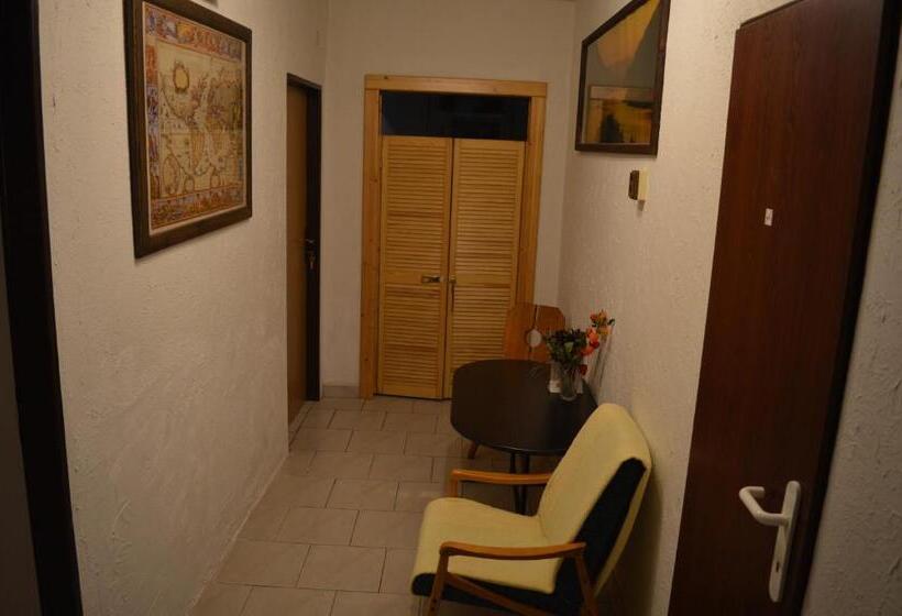 فندق صغير Penzion54 & Restaurace