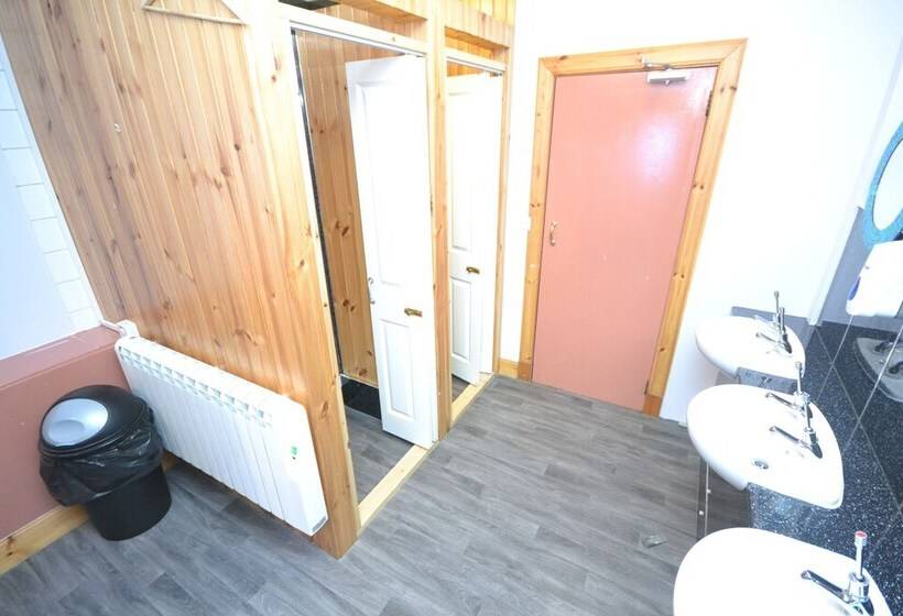 فندق صغير West Highland Lodge