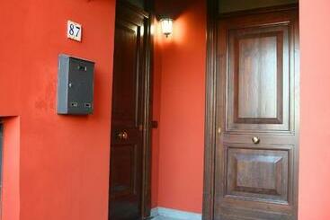 تختخواب و صبحانه Al Vecchio Cellaio Historical Guest House