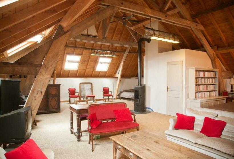 مبيت وإفطار Chambre D Hôtes Des Grands Moulins De Baugé