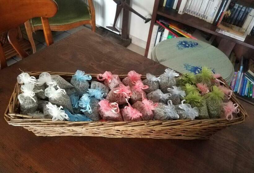 민박 Château Besson