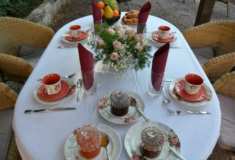 مبيت وإفطار Château De Peufeilhoux