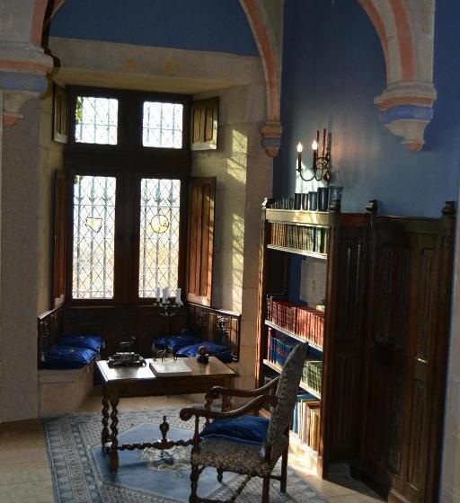 مبيت وإفطار Château De Peufeilhoux