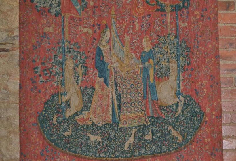 مبيت وإفطار Château De Peufeilhoux