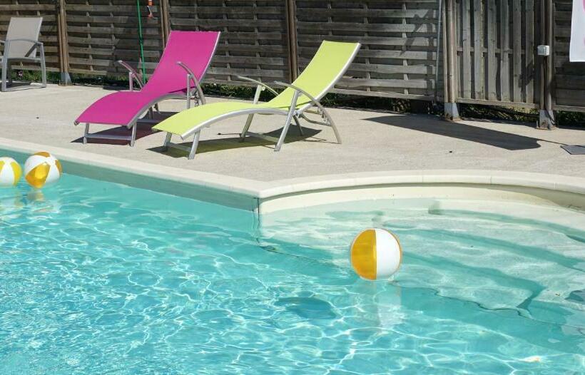 مبيت وإفطار Les Chambres De Montplaisir