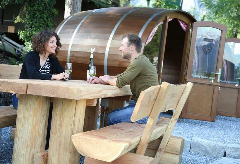 Bed and Breakfast Schlaf Fass Maienfeld