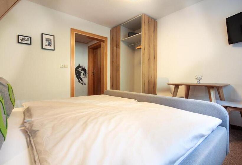 Haus Am Berg   Pension Direkt Am Skihang