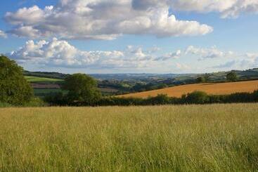 Henbere Farm B&b