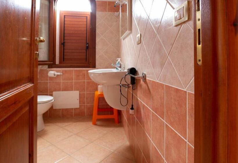 فندق Agriturismo I Doni Del Mandorlo