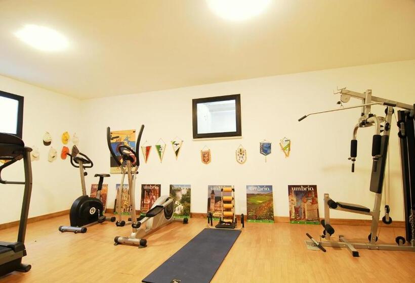 هتل Agriturismo La Dolce Collina