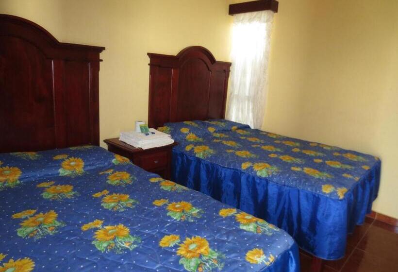 Отель Campo Real Plus Tamasopo