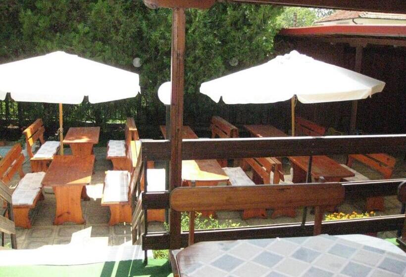 בית מלון כפרי Koral