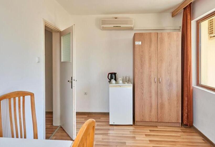 בית מלון כפרי Koral