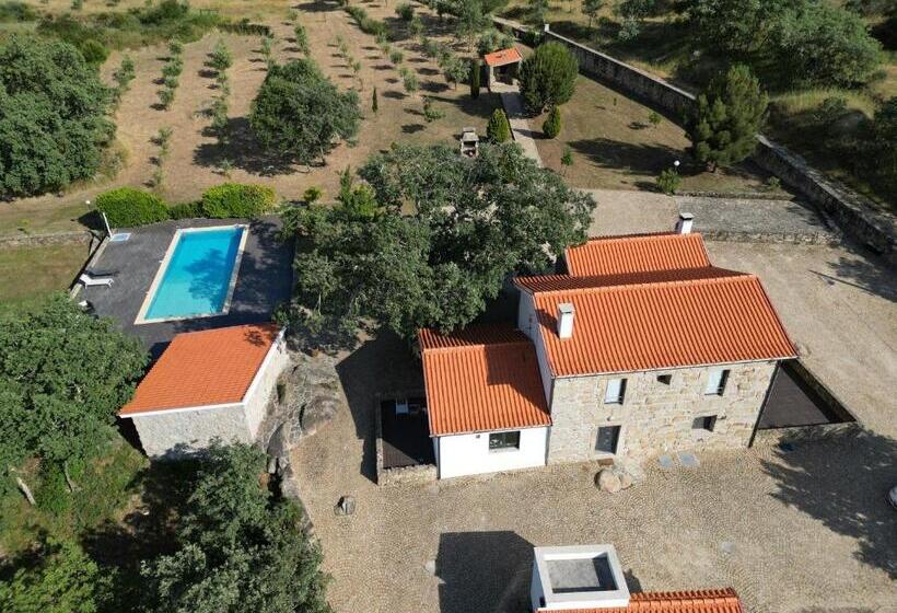 בית מלון כפרי Quinta Dos Carvalhais   Serra Da Estrela