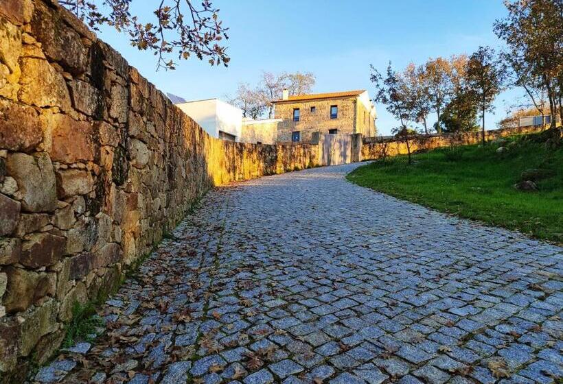 ホテル Quinta Dos Carvalhais   Serra Da Estrela