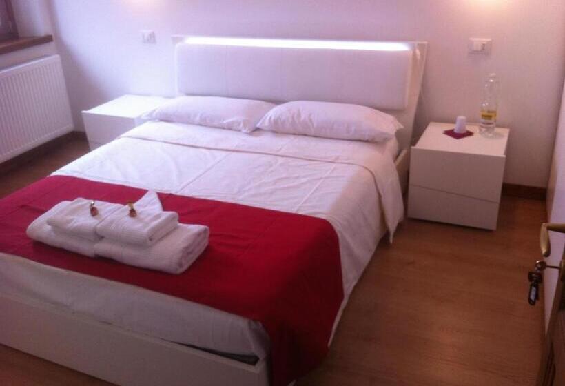 ペンション Affittacamere Nonna Leni