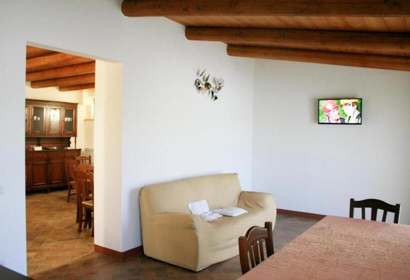 بنسيون Agriturismo Fara